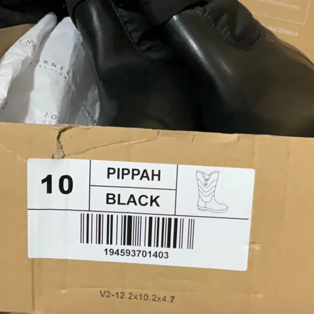Journee Collection Pippah Winter Weather Black Quilted Winter Boots NIB Size 10 - Picture 7 of 12